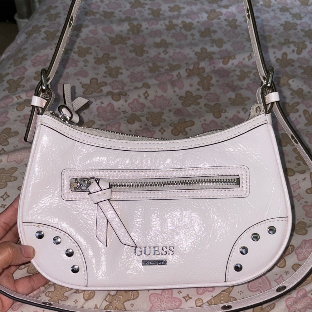 GUESS Light Cream Shoulder Bag